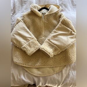 COS Sherpa Hoodie Oversized Cozy half sip, Med. Excellent condition